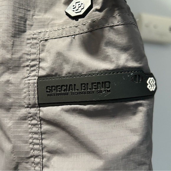 Women’s Snowboard Pants Special Blend brand size small but runs big - Picture 12 of 13